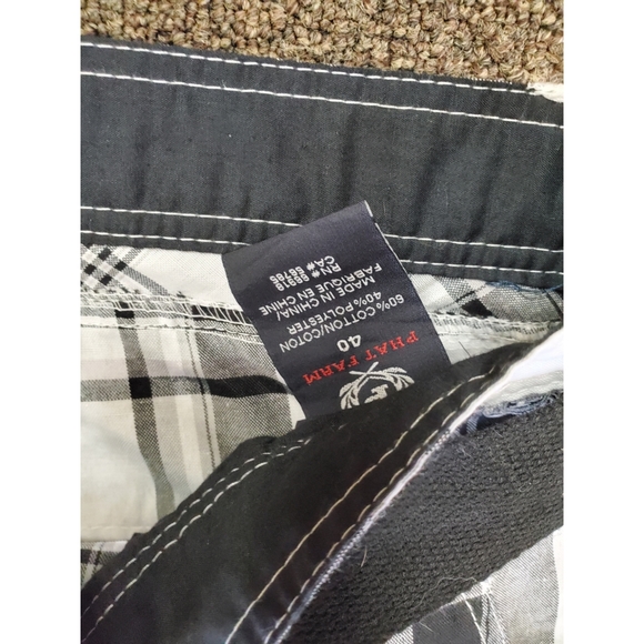 Phat Farm Shorts - Picture 2 of 5